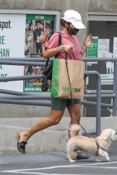 Vanessa Hudgens Outfit - Hollywood 06/29/2020