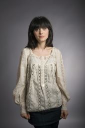 Zooey Deschanel - Portrait session in Park City (2007) • CelebMafia