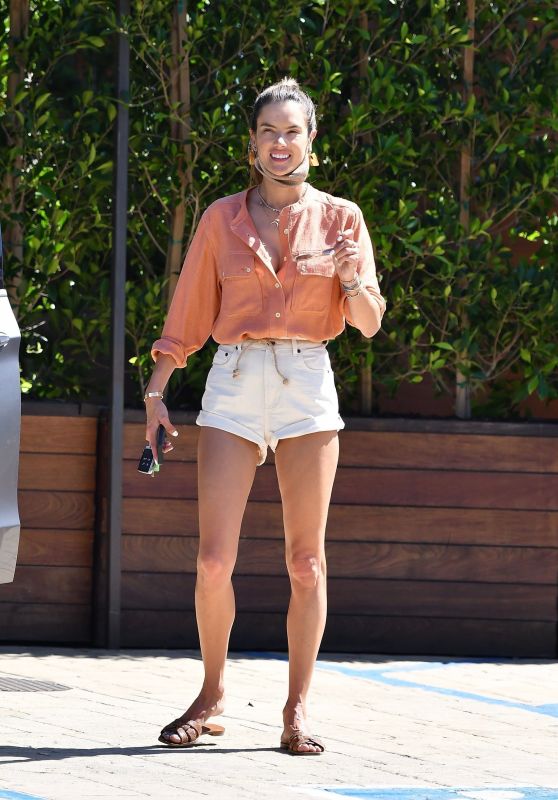 Alessandra Ambrosio in a Pair of White Shorts - Los Angeles 07/10/2020