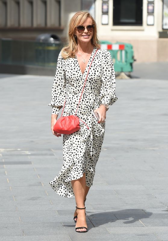 Amanda Holden in a Black and White Polka Dot Dress - London 07/01/2020