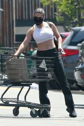 Charli XCX - Outside a Grocery Store in Los Feliz 07/24/2020