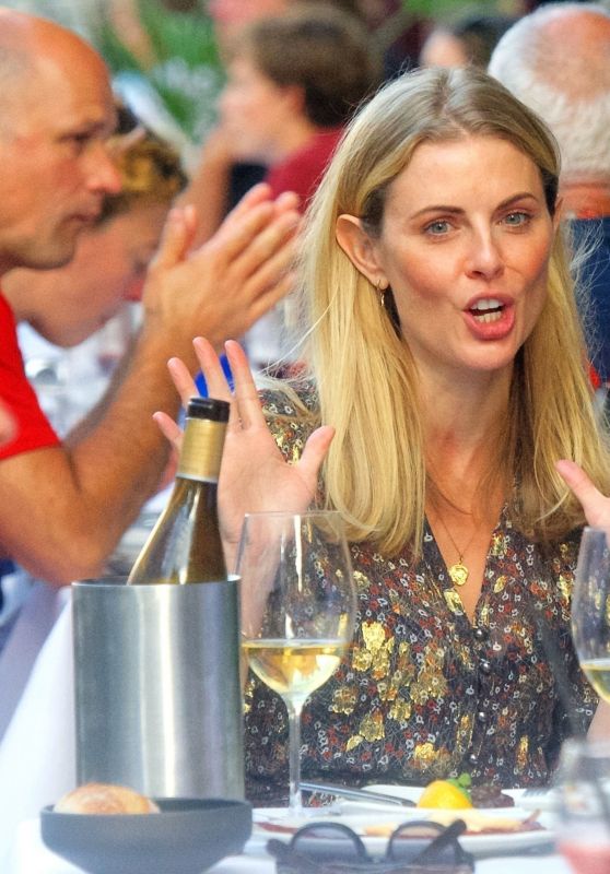Donna Air - Out in London 07/23/2020