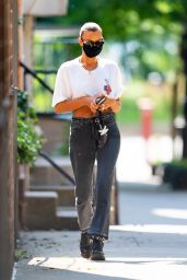 Irina Shayk Street Style - Out in New York City 07/25/2020