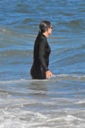 Jennifer Garner - Beach in Malibu 07/13/2020