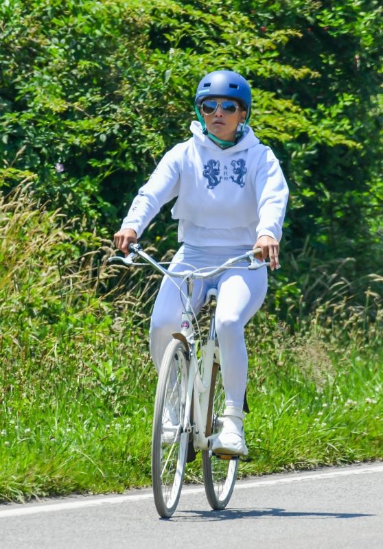 Jennifer Lopez - Bike Ride in the Hamptons, NY 07/08/2020