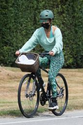 Jennifer Lopez - Daily Bike Ride in the Hamptons 07/30/2020