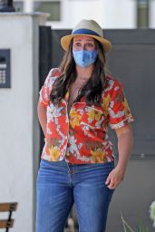 Jennifer Love Hewitt - Out in Pacific Palisades 07/21/2020
