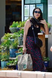 Jessica Gomes - Shopping in Malibu 07/27/2020