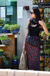 Jessica Gomes - Shopping in Malibu 07/27/2020