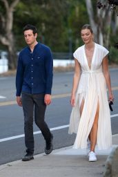 Karlie Kloss and Her Husband Joshua Kushner  - Out in Los Angeles 07/11/2020