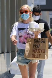 Kate Bosworth - Picking Up Lunch in LA 07/07/2020
