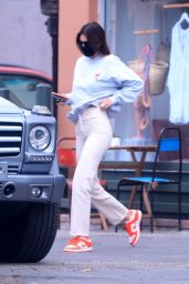 Kendall Jenner in Casual Outfti - Leaving Dermatologist in West Hollywood 07/22/2020