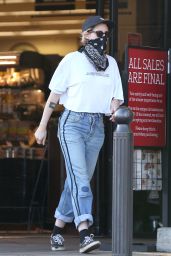 Kristen Stewart - Out in Los Angeles 07/14/2020