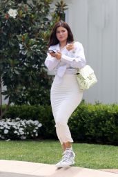 Kylie Jenner - Leaving a Luxury Beach Hotel in Laguna Beach 07/19/2020
