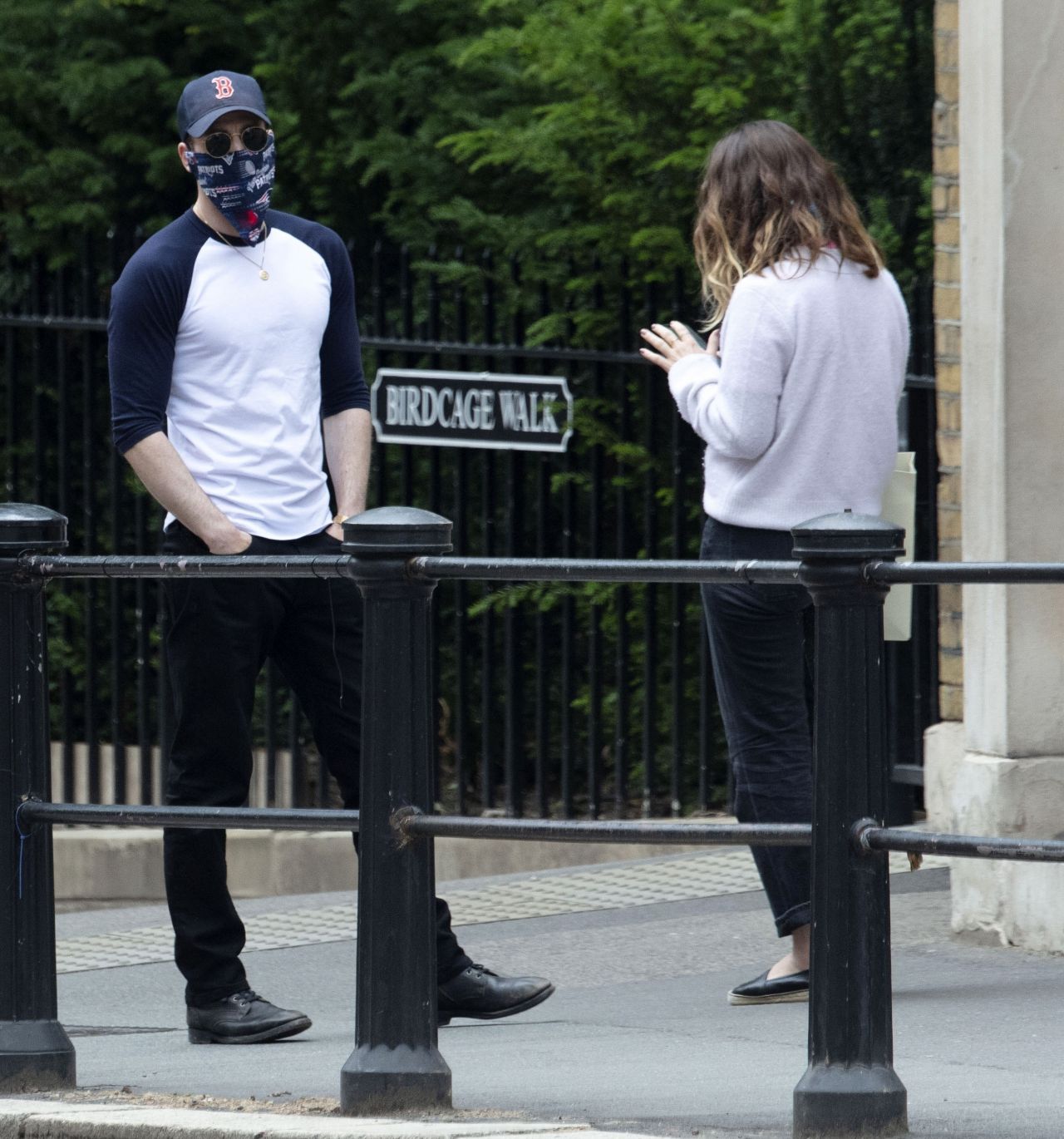 Lily James and Chris Evans Eating Ice Cream - London 07/08/2020