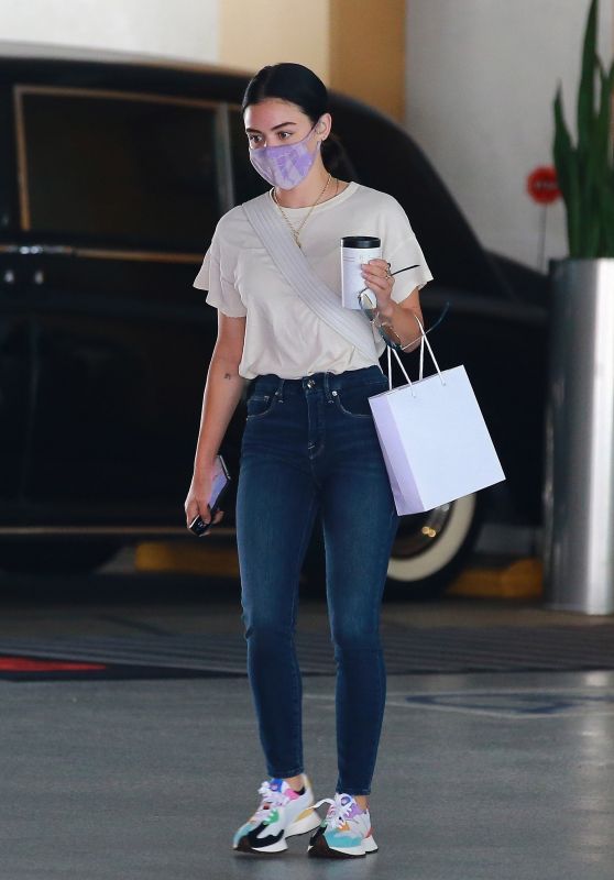Lucy Hale Street Style - Out in LA 07/18/2020