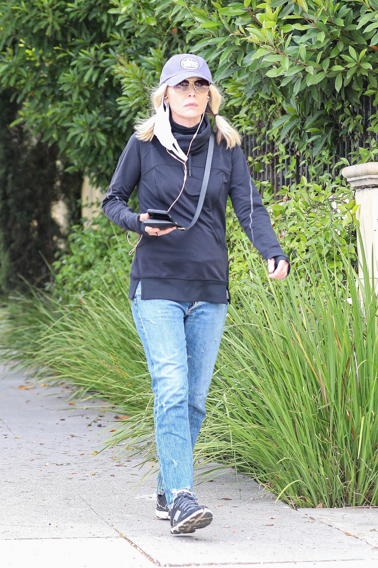 Michelle Pfeiffer - Out Walking in Santa Monica 07/16/2020 • CelebMafia