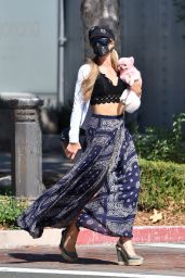 Paris Hilton - Shopping in Malibu 07/06/2020