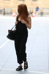 Stacey Dooley Dressed in Black - London 07/18/2020