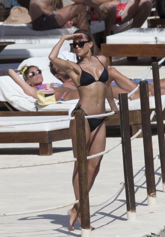 Sylvie Meis Hot in Bikini – Mallorca 07/22/2020