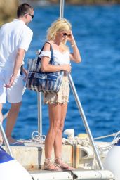 Victoria Silvstedt - Leaving the Hotel Du Cap in Antibes 07/08/2020