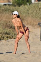 Alessandra Ambrosio - Plays Volleyball in Santa Monica 08/22/2020