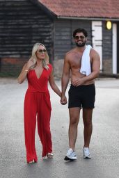 Amber Turner - "The Only Way is Essex" TV Show Filming in London 08/09/2020