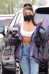 Ariana Grande - Arriving at an Los Angeles Recording Studio 08/06/2020