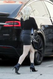 Ariel Winter in Mini Skirt - Out in Los Angeles 08/14/2020