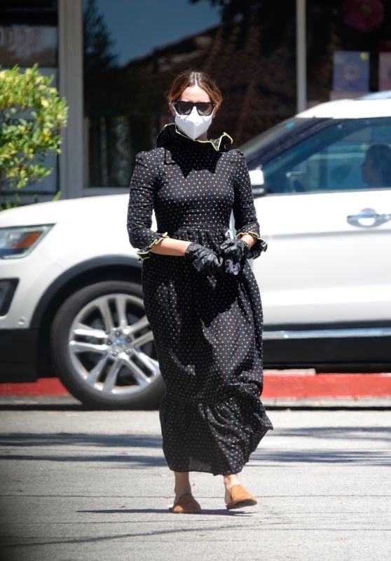 Ashley Tisdale - Out in LA 08/11/2020