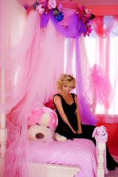 Britney Spears - Photoshoot 2005 (GB)