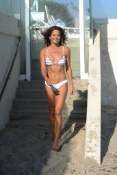 Brooke Burke in a Bikini - Working on Her Brooke Burke Body App in Malibu 08/10/2020