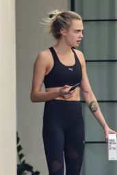 Cara Delevingne and Kaia Gerber - Sharing a Workout in Los Angeles 08/11/2020