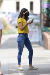 Eiza Gonzalez in Tight Jeans - Los Angeles 08/17/2020