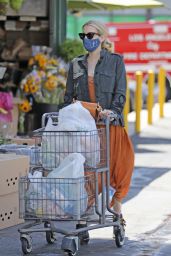 Emma Roberts - Grocery Shopping in LA 08/15/2020