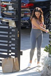 Jenna Dewan in a Gray Leggings - Los Angeles 08/28/2020