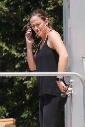 Jennifer Garner - Out in Brentwood 08/20/2020