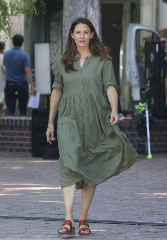 Jennifer Garner - Out in Pacific Palisades 08/13/2020