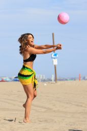 Jennifer Lahmers on the Beach in Santa Monica 08/17/2020