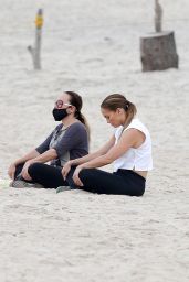 Jennifer Lopez - Posing for Sunset Portraits in Hamptons 08/14/2020