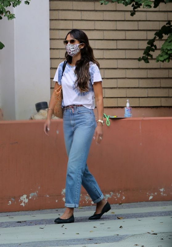 Jordana Brewster - Out in Los Angeles 08/03/2020