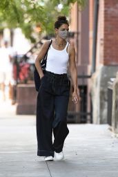 Katie Holmes Street Style - Out in NYC 07/31/2020