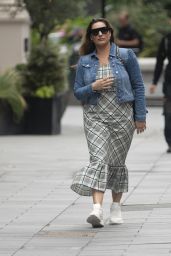 Kelly Brook in Casual Outfit - London 08/27/2020