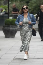 Kelly Brook in Casual Outfit - London 08/27/2020