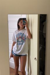 Lily Chee - Social Media Photos and Videos 08/14/2020