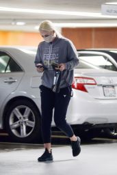 Lindsey Vonn - Running Errands in Los Angeles 08/06/2020