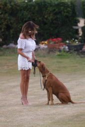 Lizzie Cundy - Walking Her Dog in London 07/30/2020