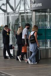 Megan Barton Hanson - Arriving at Stansted Airport 08/06/2020