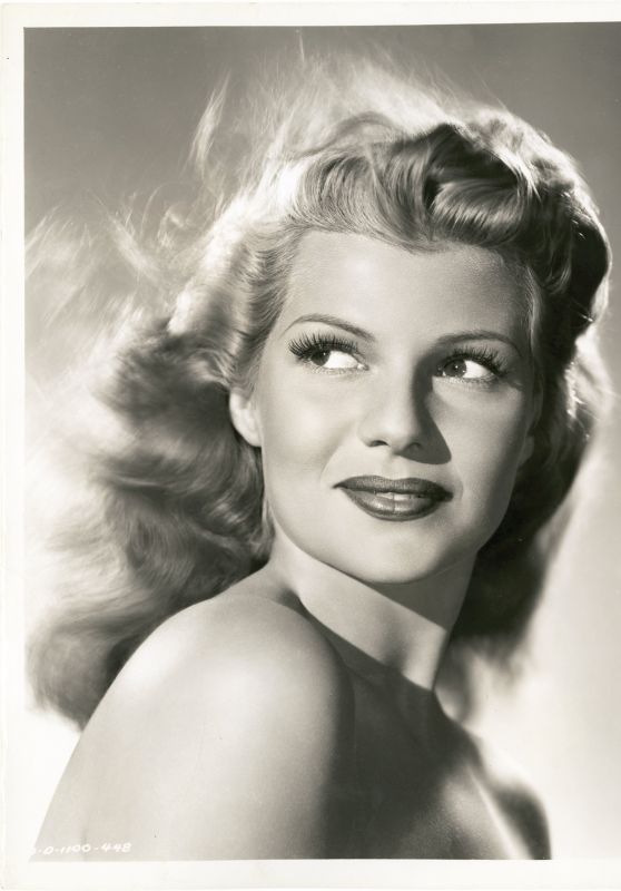 Rita Hayworth - Photoshoot 1947