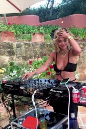 Rita Ora - Birthday Party in Ibiza 08/04/2020